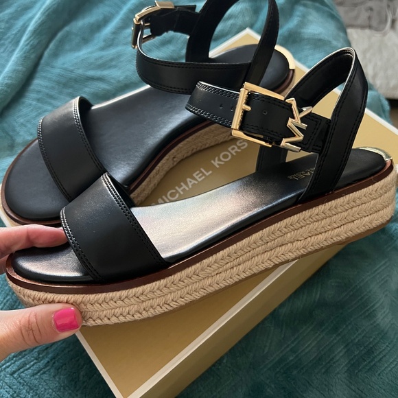 Michael Kors Sandals - Picture 3 of 5